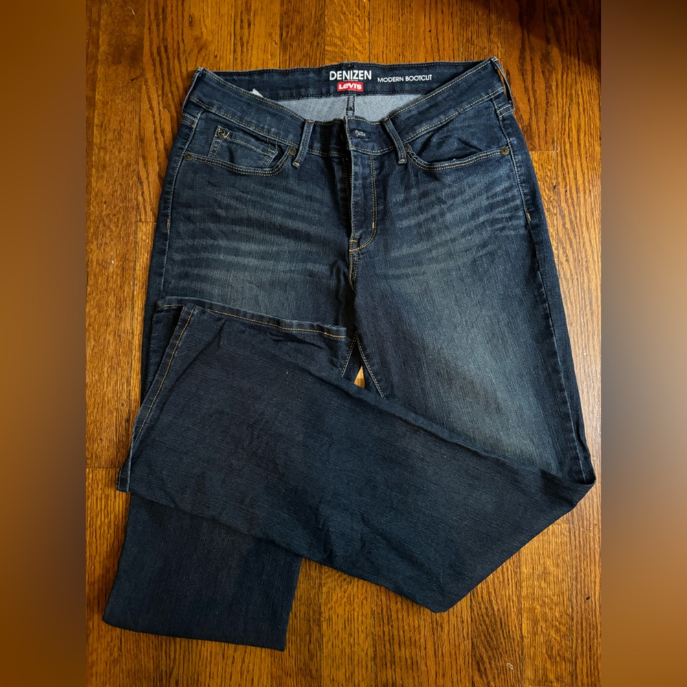 Levi’s jeans size 10
